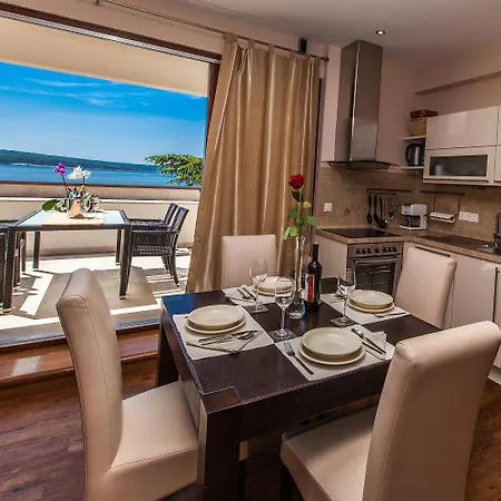 Atemberaubendes Penthouse Direkt Am Mit Meerblick, 2 Bikes, Fussbodenheizung, Privatparkplatz * Crikvenica