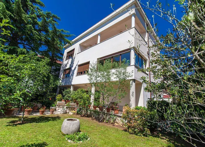 Daire Atemberaubendes Penthouse Direkt Am Mit Meerblick, 2 Bikes, Fussbodenheizung, Privatparkplatz