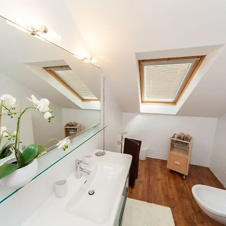 Atemberaubendes Penthouse Direkt Am Mit Meerblick, 2 Bikes, Fussbodenheizung, Privatparkplatz Crikvenica